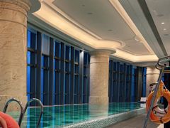 -珠海瑞吉酒店游泳池