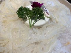 -老牌坊云南鱼豆花火锅(爱建店)