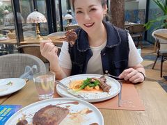 -Golden Lily河内巴黎法越料理餐厅(建国西路店)