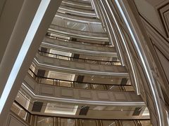 -珠海瑞吉酒店游泳池