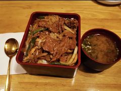 烤牛肉浇饭-桃屋日本料理(清华科技园店)