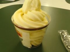 -猫王榴莲世家(三里屯SOHO商场店)