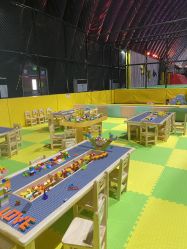 -失重星球乐园·蹦床馆(欢乐谷店)