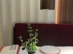 -阿妮叶李(光谷世界城店)