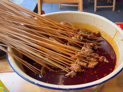 -拈签一笑黄牛肉辣卤串串