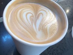 拿铁（热）-Manner Coffee(芮欧百货店)
