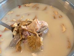 -煲王粤菜餐厅(中侨中心店)