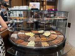 -Laderach 莱德拉(上海环贸iapm店)