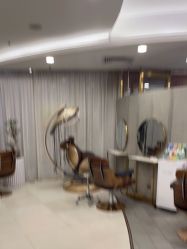 点击看大图 -八佰伴8008星级形象店
