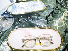 -GOOMI久米眼镜·蔡司·依视路·明月官方授权店(龙德紫金店)