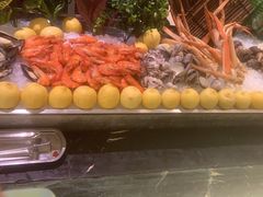 -广州万富希尔顿酒店·感趣自助餐厅·金秋蟹宴生蚝海鲜刺身烧烤