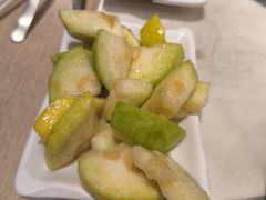 酸梅芭乐-围炉夜话·潮汕卤水火锅(榕江店)