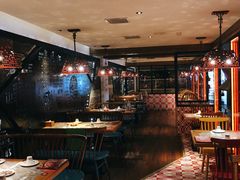 大堂-江边城外烤全鱼(方庄时代购物中心店)