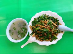 杏鲍菇炒韭菜-北三沙家烧麦(北头道街店)