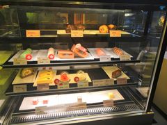 面包甜点陈列柜-麦当劳(新洲南路店)