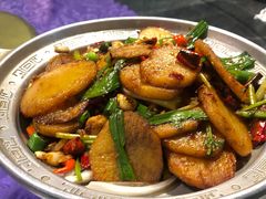 -95号酱骨·一块豆腐(展春园西路店)