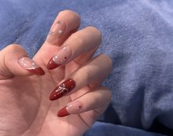 -UGIRL有个美甲