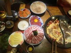 -萍姐火锅·公路夜市(武汉首店)