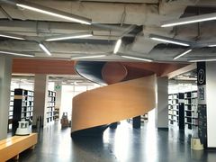 -汕头大学-图书馆
