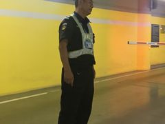 -白玉兰广场停车场