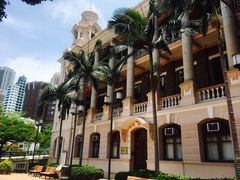 -香港大学