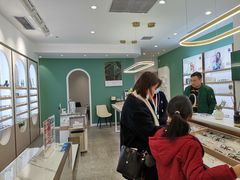 -无界眼镜MaxLess(南翔印象城店)