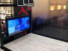 -Air Jordan(世贸天阶店)