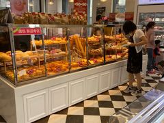 面包甜点陈列柜-味多美(江桥万达店)