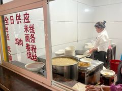 -文山荷鲜居(翠湖店)