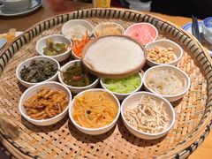 -包整·丝娃娃(一览甲秀楼风景店)