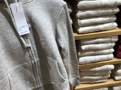 -优衣库(上海虹口龙之梦店)