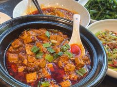 -万重锦·人文川菜馆(骡马市店)