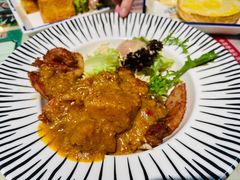 魔鬼咖喱鸡扒捞出前一丁-阿飛冰室(下沙店)