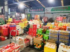 -上海龙吴水胜海发市场