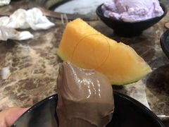 -钱小主·自助回旋烤肉火锅餐厅(东方新天地店)