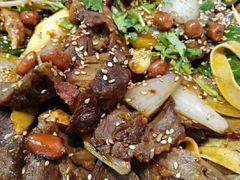 -乡土黄·鲜牛肉火锅·小龙虾(兴业街店)