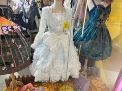 -甜镜物语 LOLITA·汉服·JK制服三坑生活馆(滨江道店)