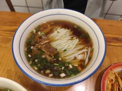-矮子粉店1985·长沙米粉(湘春路店)