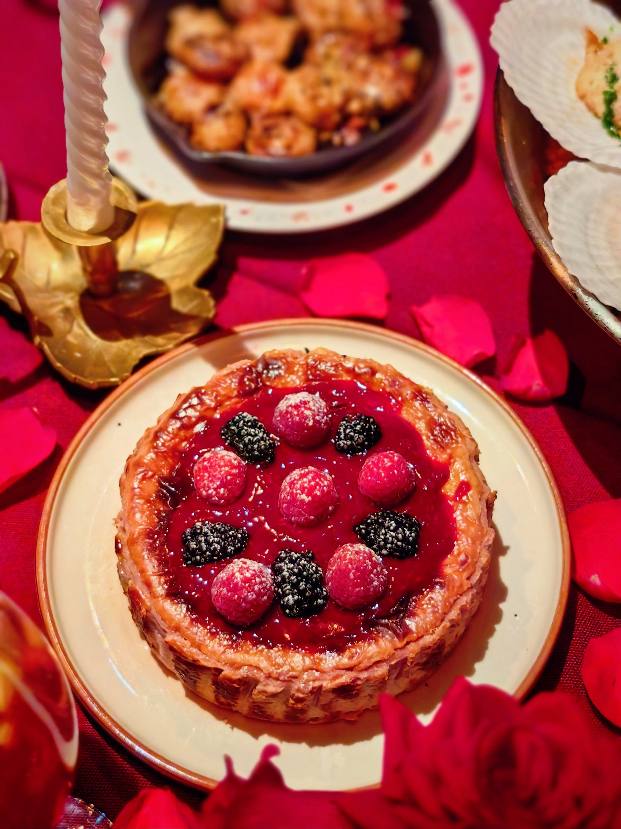 这个树莓巴斯克芝士蛋糕好吃又好拍