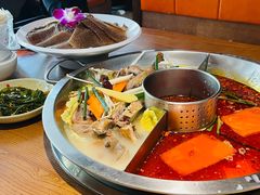 -佬土鹅肠火锅(解放路店)