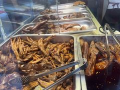 -老鼎万春卤菜(五代传承创始老店)