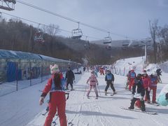 -亚布力新体委滑雪场