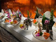 -雍容荟帝王蟹活龙虾展台自助(IFS黑金店)