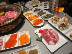 -山焱·炭火自助烤肉(周浦万达店)