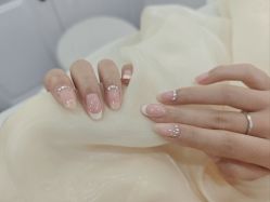 -雅洁美甲美睫