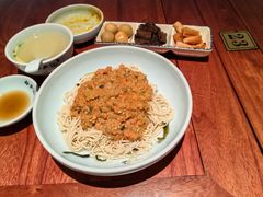 -裕兴记•蟹黄面馆(人民广场店)