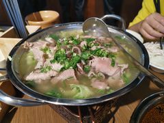 跷脚牛肉-肖四女·江湖菜(临港店)