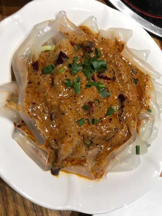 安诚居干锅鸭头(八角店)东北拉皮图片