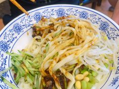 老北京炸酱面-门框胡同百年卤煮(新街口店)