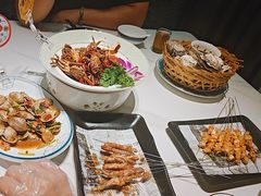 -嗨辣小聚·盘锦河蟹·海鲜烧烤龙虾(盘锦十年好店)